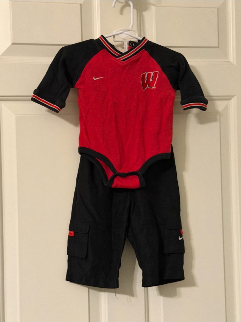 Nike Wisconsin Badgers matching onesie and pants set